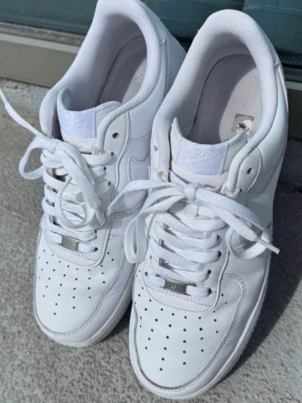 Air Force 1 triple white